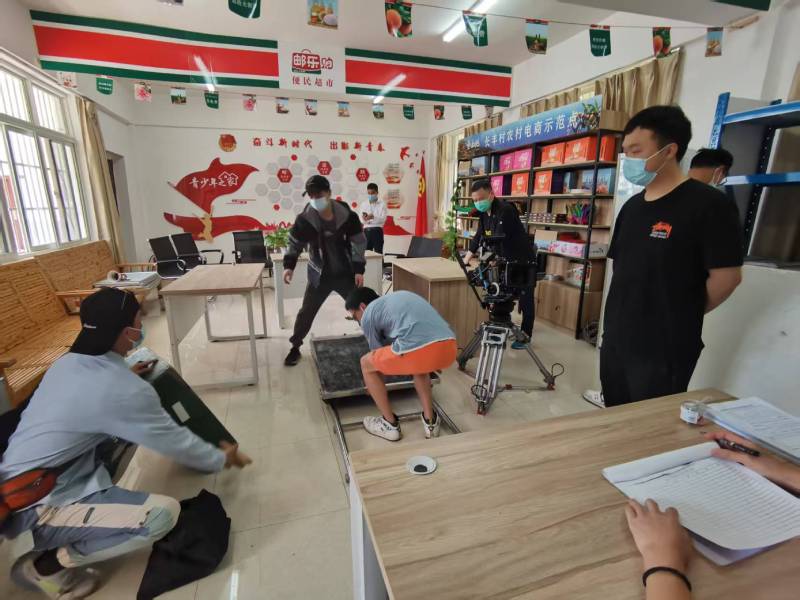 追星女孩心理学分析报告：通河县广告片拍摄公司揭秘饭圈应援式传播逻辑